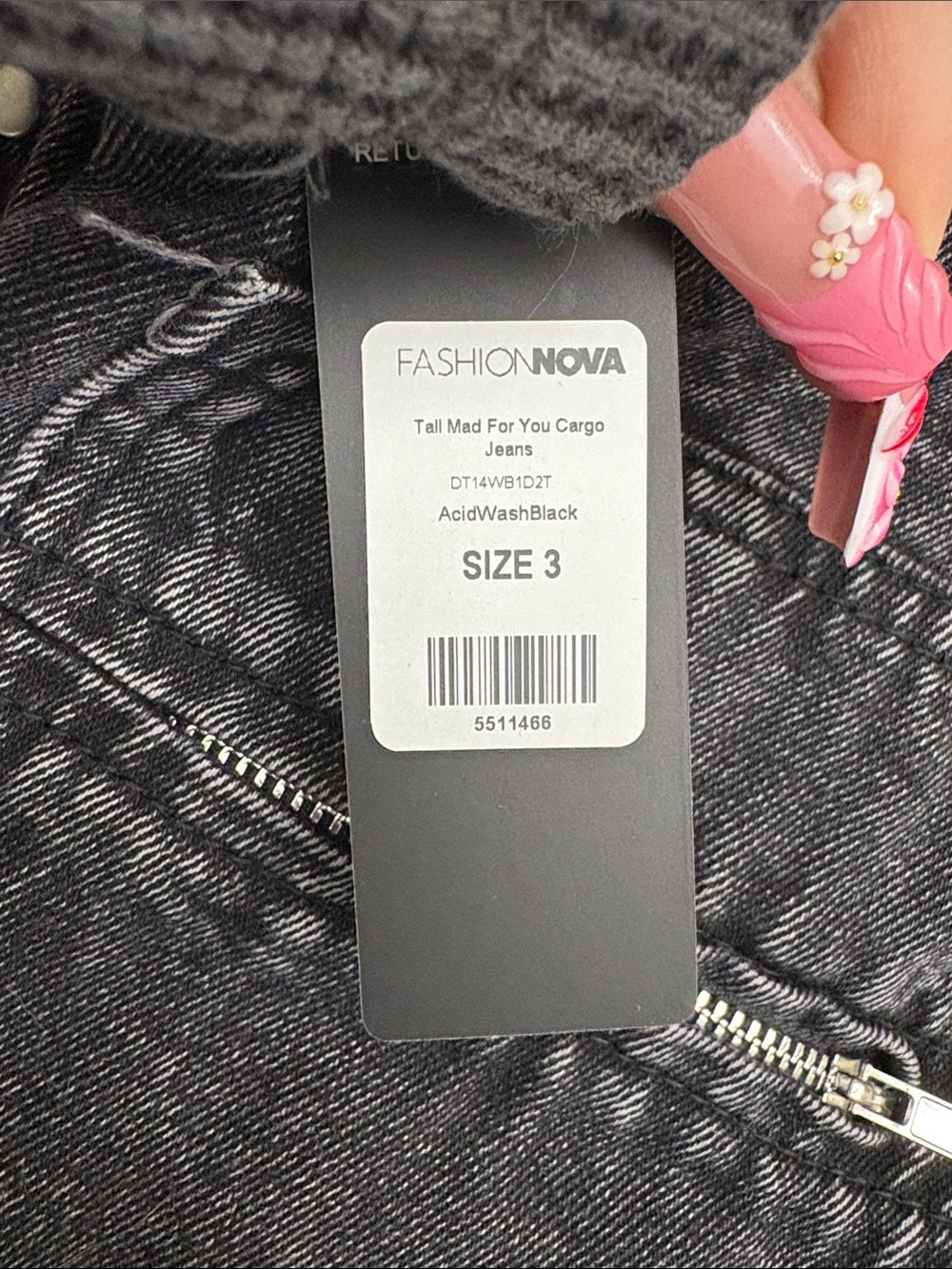 Fashion Nova NWT Black Cargo Wide-Leg Jeans - Picture 3 of 3